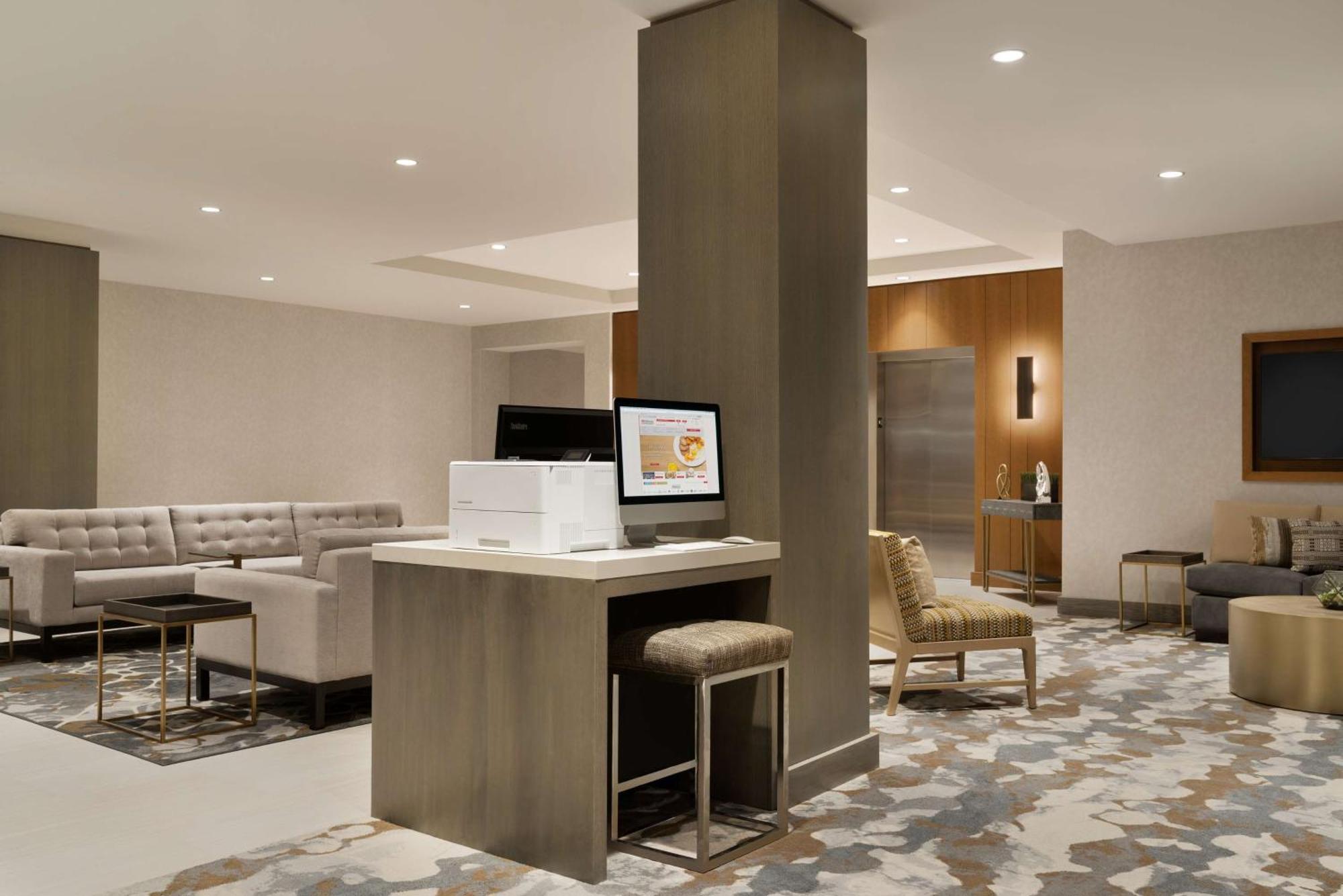 Hilton Garden Inn Newtown Square Radnor Экстерьер фото