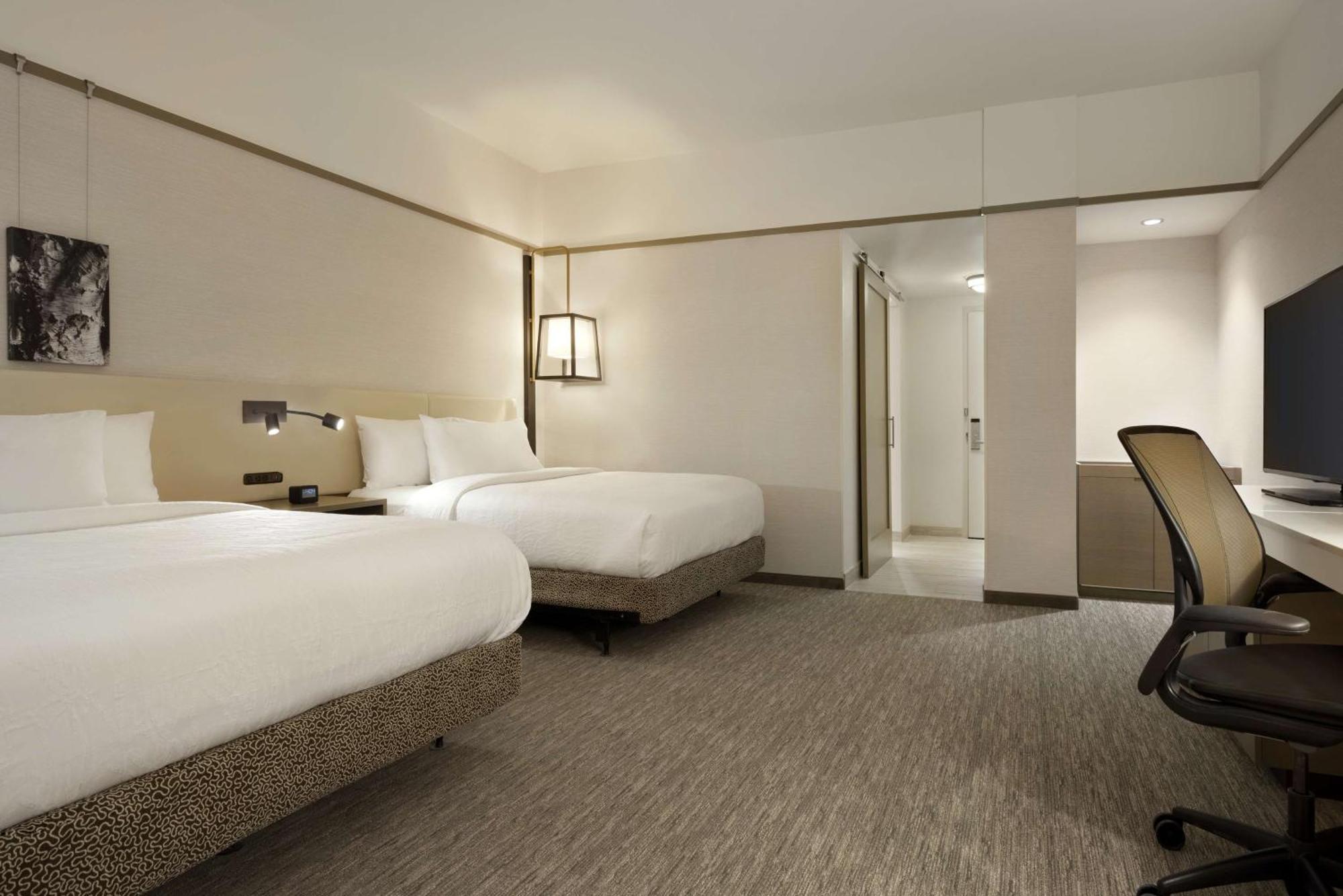 Hilton Garden Inn Newtown Square Radnor Экстерьер фото